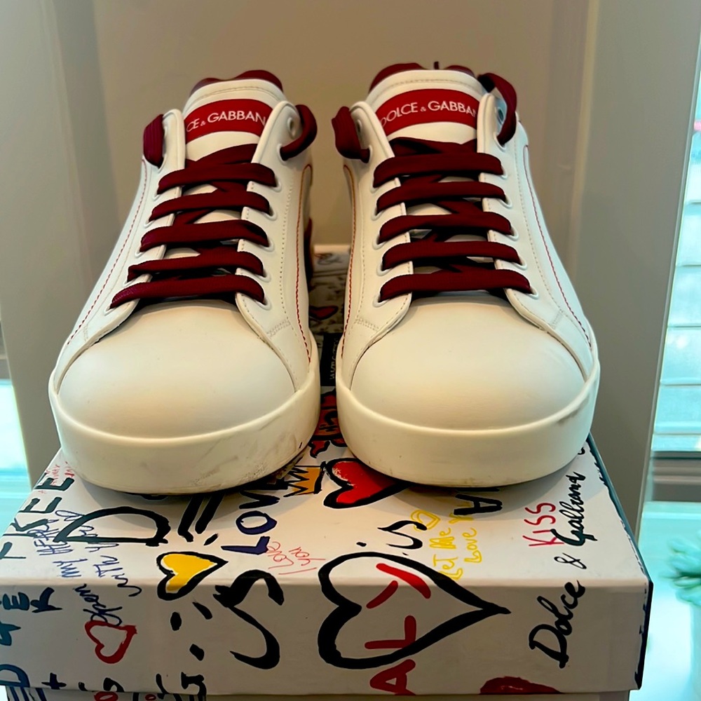 Selling a Dolce & Gabbana size 9